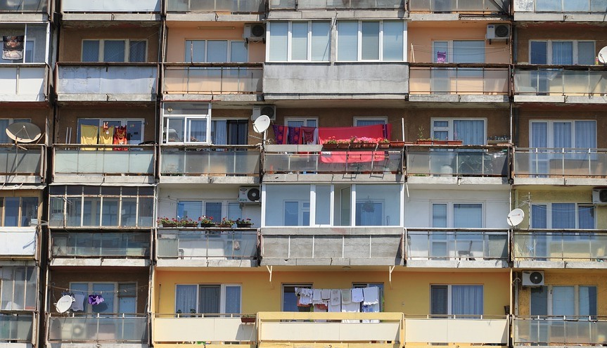 Apartment type Building